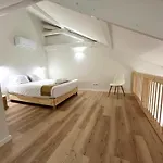 アパート Casas De Alpedide