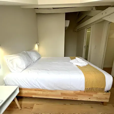 Casas De Alpedide *