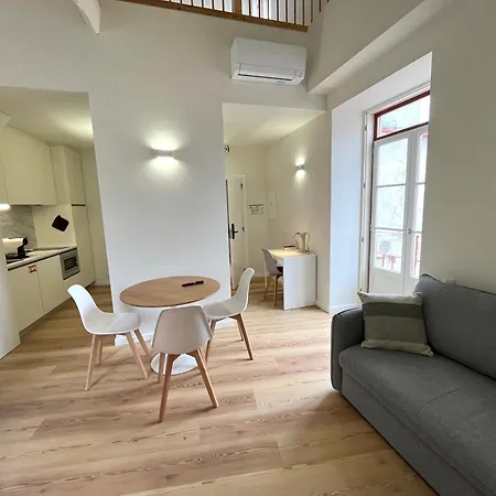 Casas De Alpedide アパート *