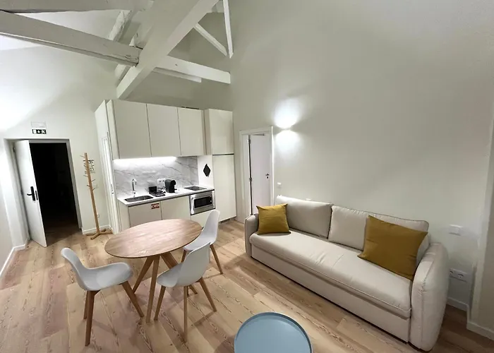 Casas De Alpedide アパート コインブラ