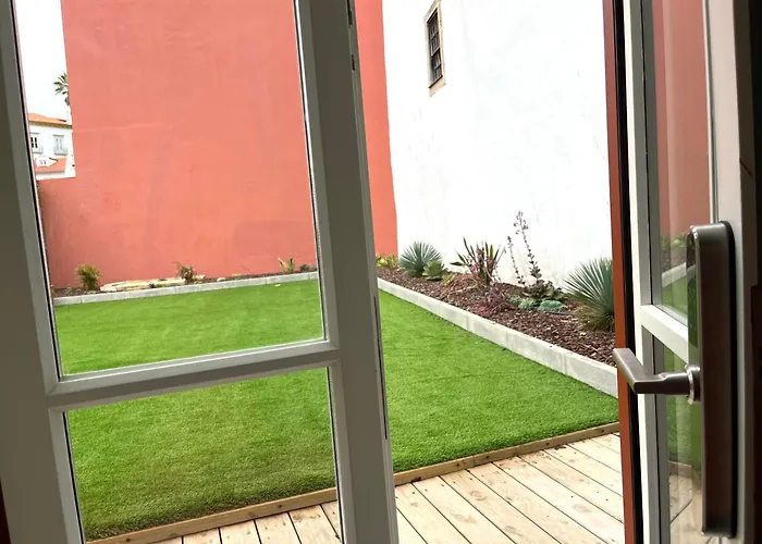 Casas De Alpedide *