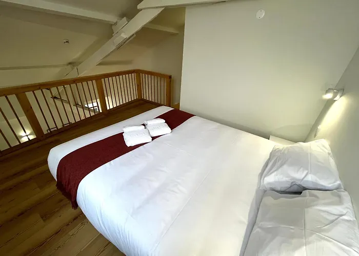 アパート Casas De Alpedide コインブラ